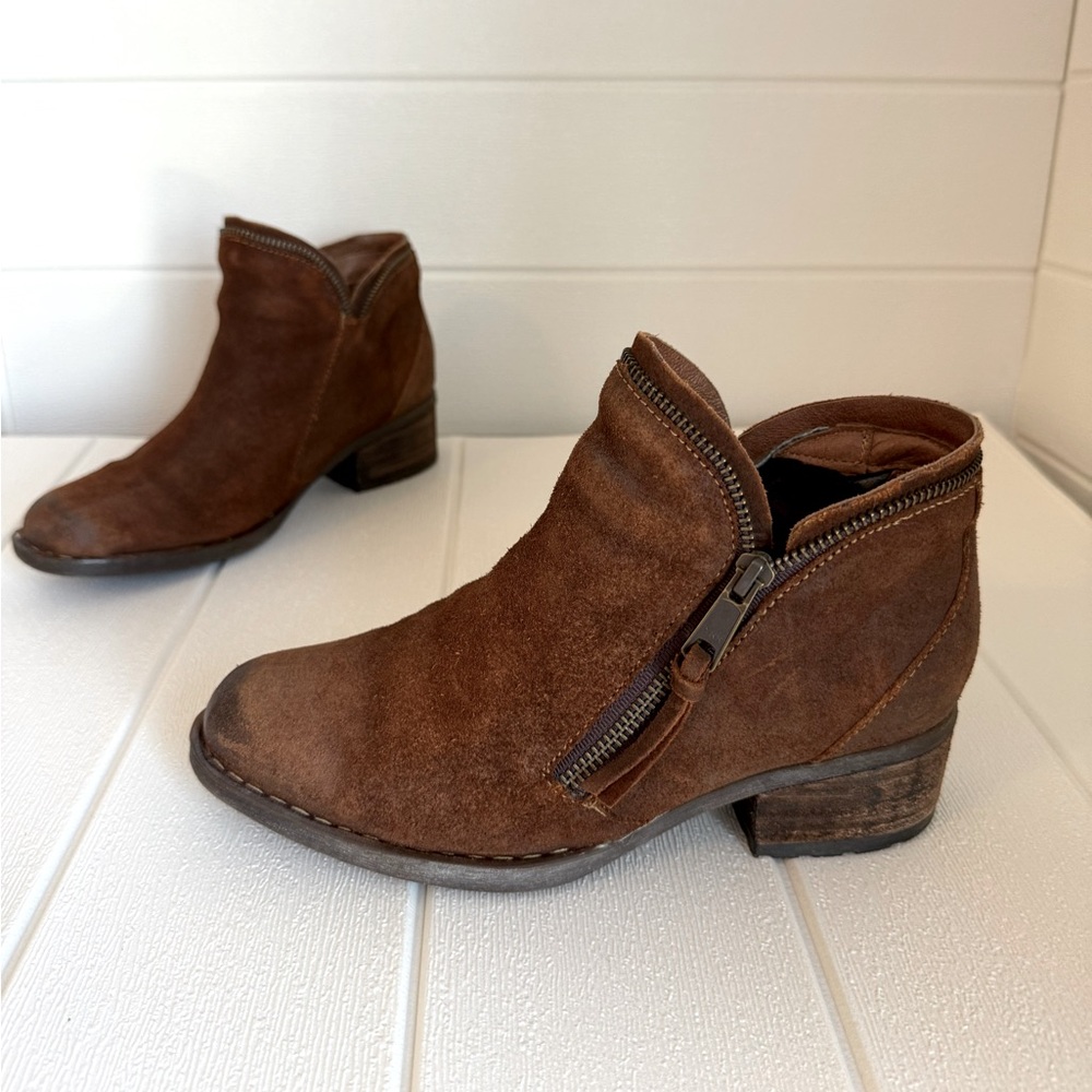BORN MONTORO Handcrafted Suede Ankle Boots with Zipper Accents